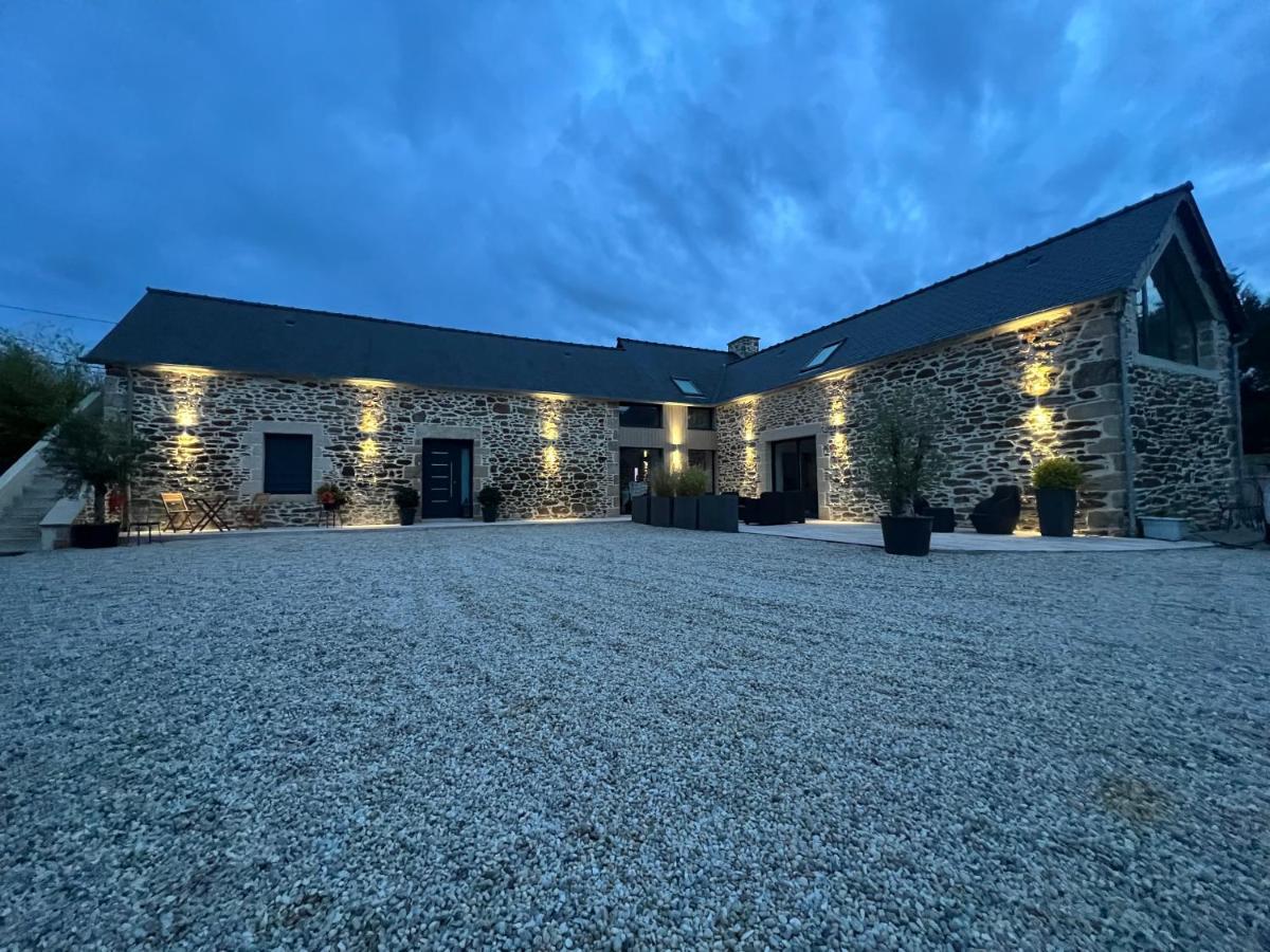 La Giendrotais Bed & Breakfast Corseul Exterior photo